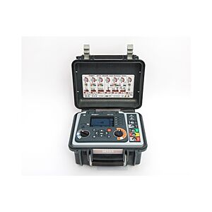 Megger DET2/3 Ground Tester, 165 ft (50m) Kit