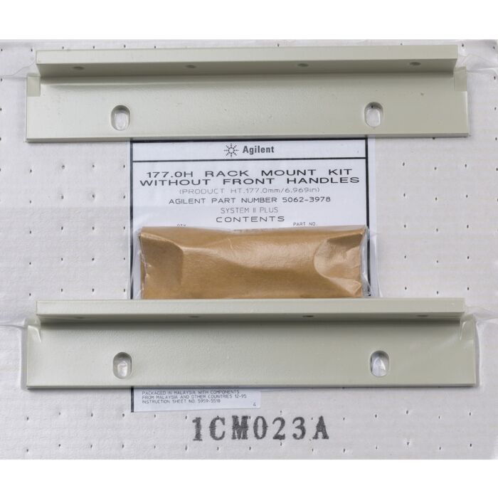 Keysight 1CM023A Rack Mount Flange Kit, 177.0mm H (4U) 2 Flange Brackets