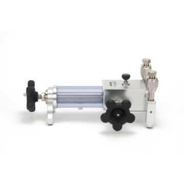 Used Additel ADT925 Hydraulic Pressure Test Pump, 0 to 10K PSI, 1/4in NPTF
